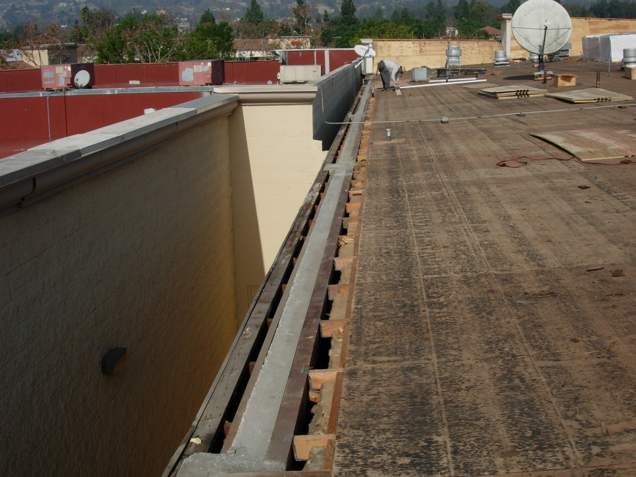 Gutter_replacement | FC and Sons Roofing Protfolio | Commercial and Industrial Roofing in California | Commercial and Industrial Roofing in Nevada | Commercial and Industrial Roofing in Arizona