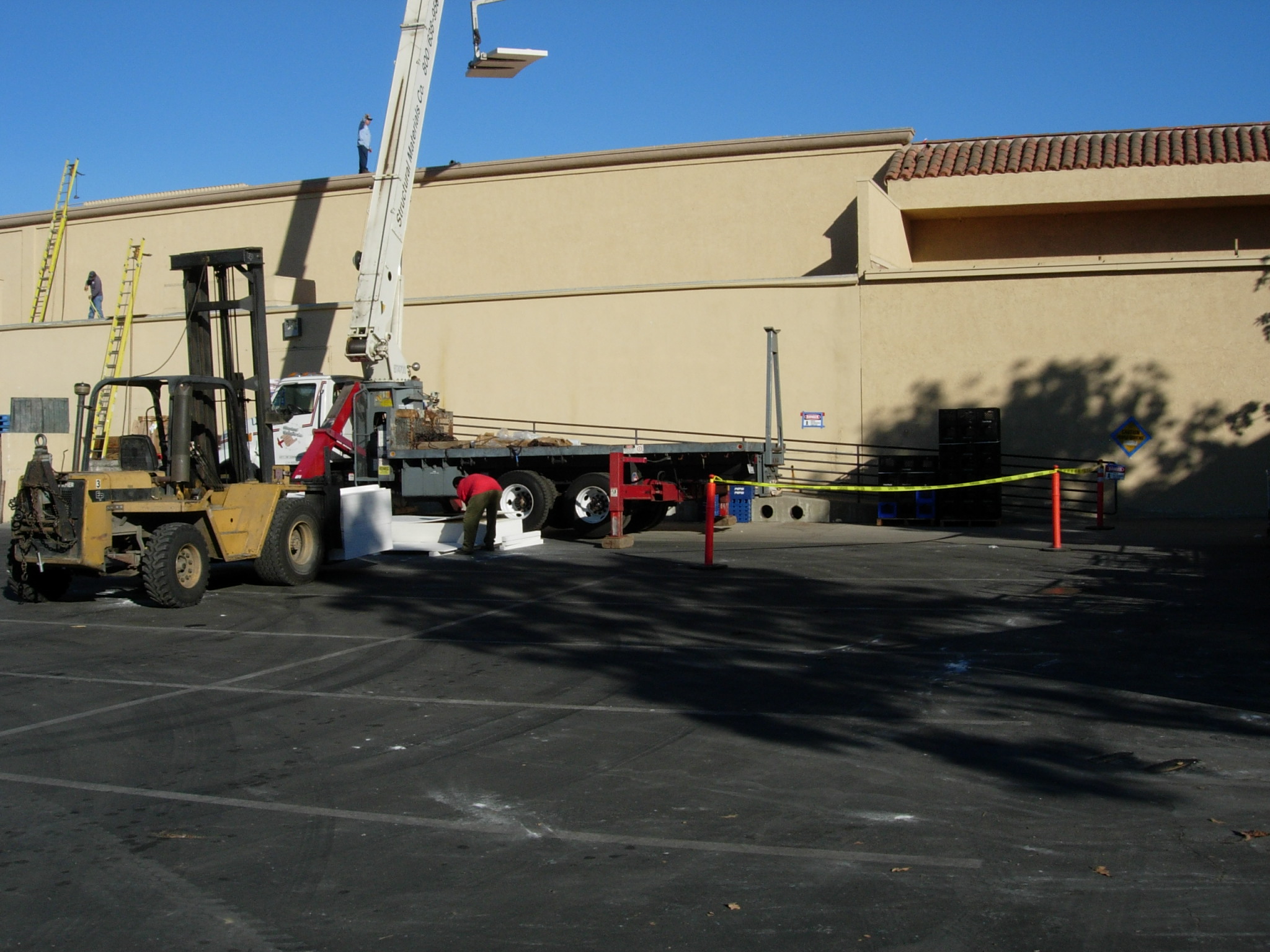Roof_Loading_Tpo | FC and Sons Roofing Protfolio | Commercial and Industrial Roofing in California | Commercial and Industrial Roofing in Nevada | Commercial and Industrial Roofing in Arizona